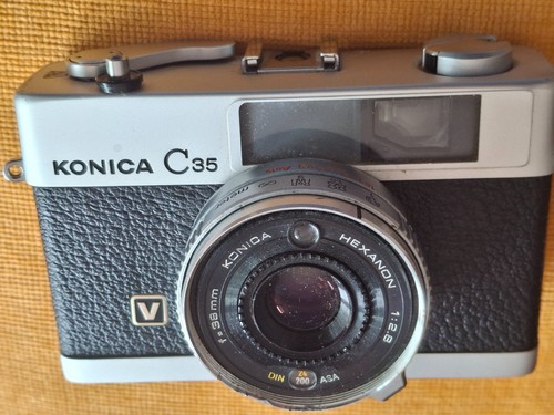 Konica c35 vintage - v,